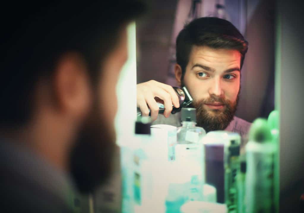 Banheiro masculino - barba perfeita
