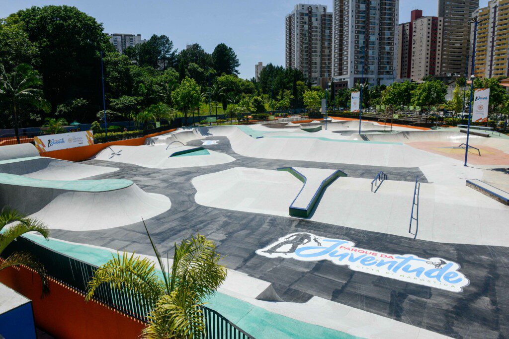Imagem das rampas de esportes radicais do Parque da Juventude para ilustrar matéria sobre parques em São Bernardo