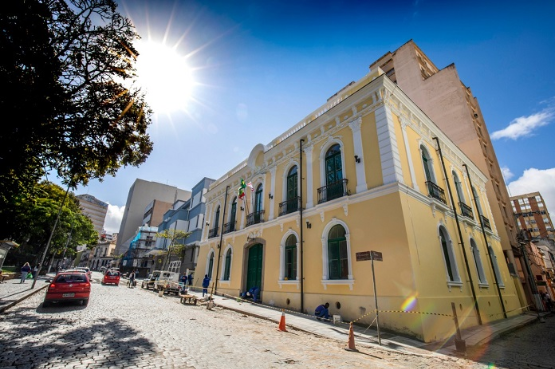 Foto que ilustra matéria sobre o que fazer em Florianópolis mostra o Museu de Florianópolis.