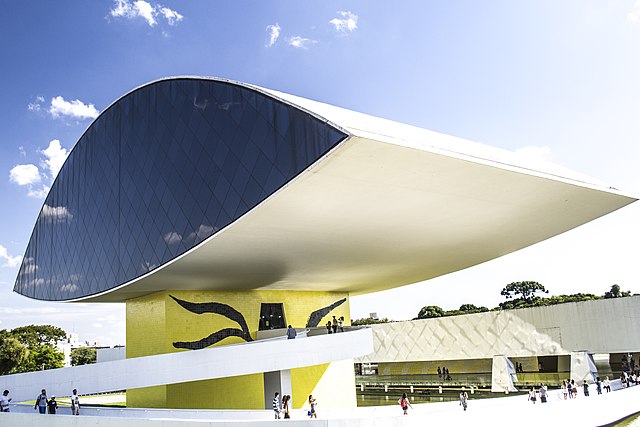 Imagem do Museu Oscar Niemeyer para ilustrar matéria sobre o que fazer em Curitiba