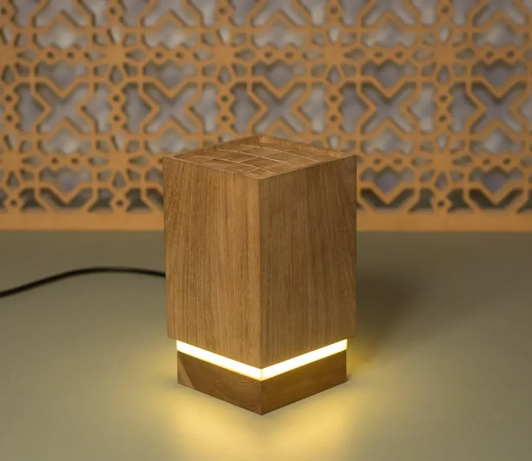 Luminária Obturador, da Madeira Design, R$800,00 cada