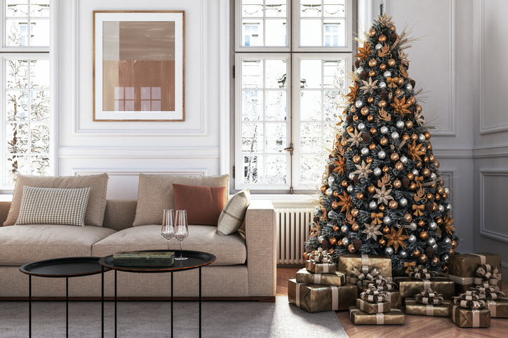 Imagem de árvore de natal na sala de estar
