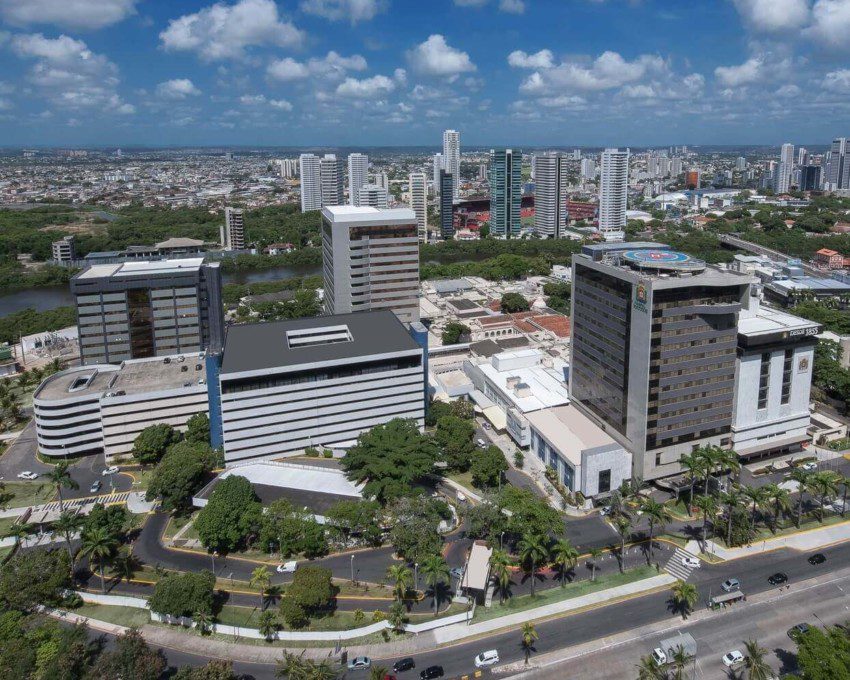 Foto que ilustra matéria sobre hospitais em Recife mostra uma visão do alto do Real Hospital Português