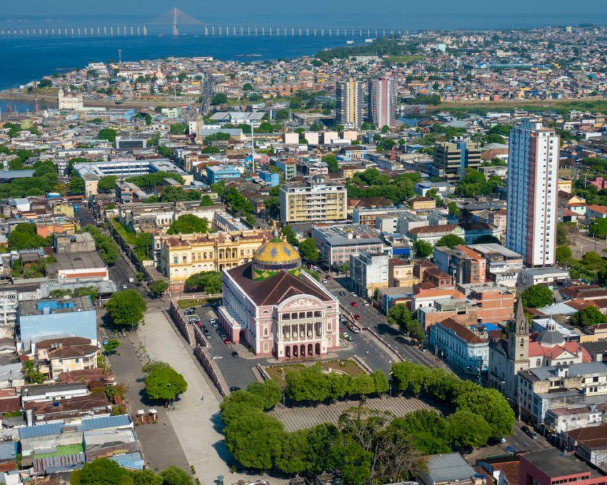 Centro da cidade de Manaus, visto de cima.