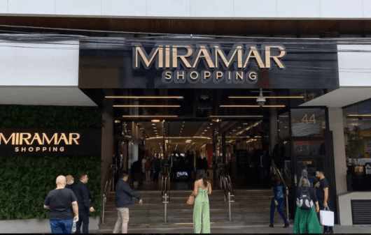 Fachada do shopping Miramar