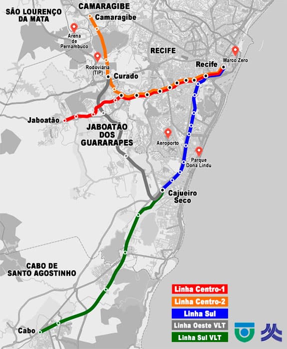 Mapa em escala de cinza da cidade de Recife com destaque colorido para a linhas de metrô e VLT.