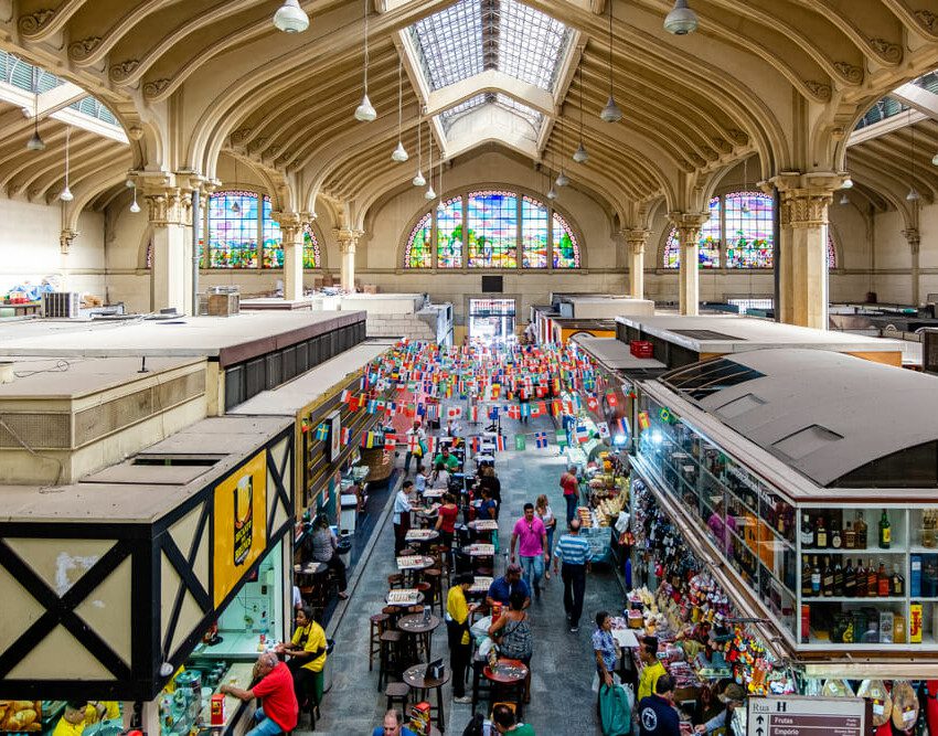 Foto que ilustra matéria sobre Custo de vida em São Paulo mostra o Mercado Municipal