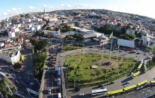 Foto que ilustra matéria sobre bairros de Carapicuíba mostra a cidade vista do alto