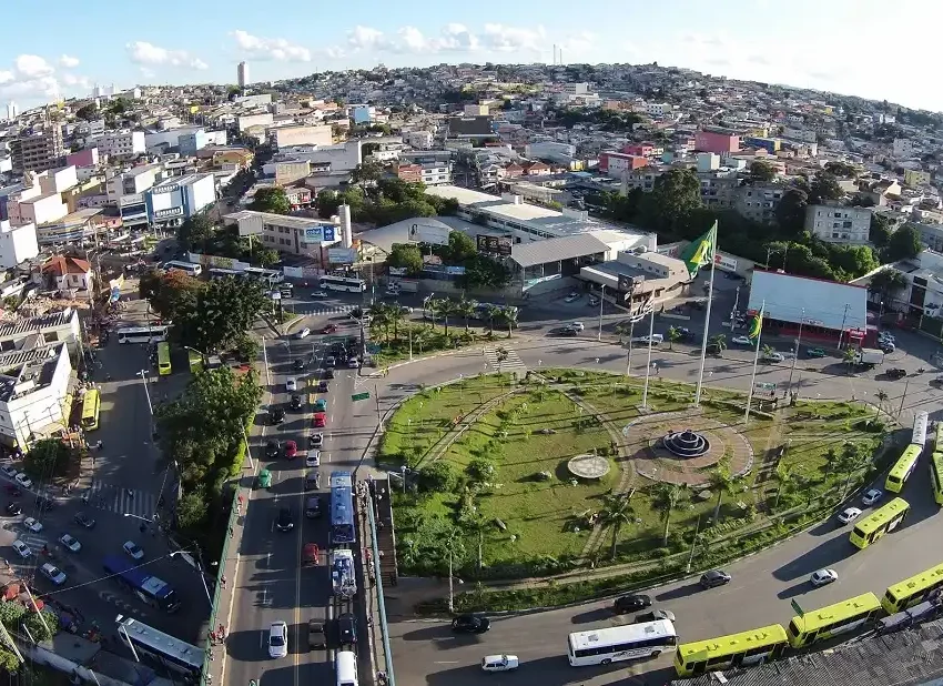 Foto que ilustra matéria sobre bairros de Carapicuíba mostra a cidade vista do alto