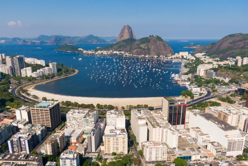 Imagem aérea do bairro de Botafogo, no Rio de Janeiro, para ilustrar matéria sobre os bairros nobres do RJ