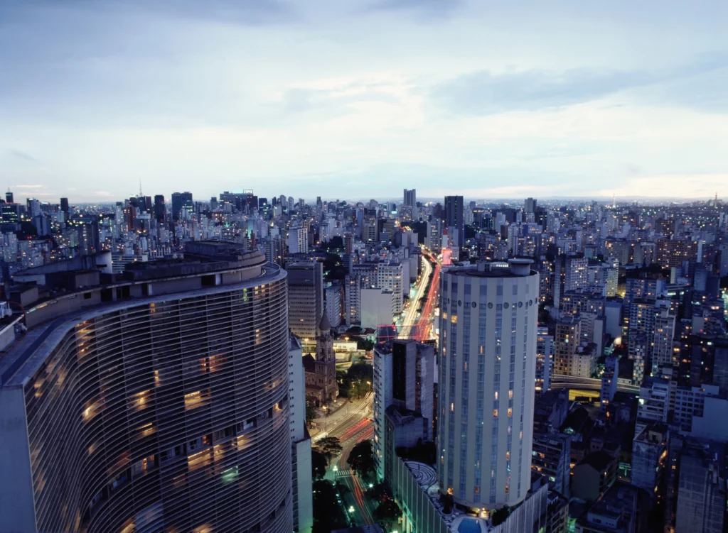 Imagem da vista aérea da Cidade de São Paulo mostra prédios para ilustrar matéria sobre as melhores capitais do Brasil

