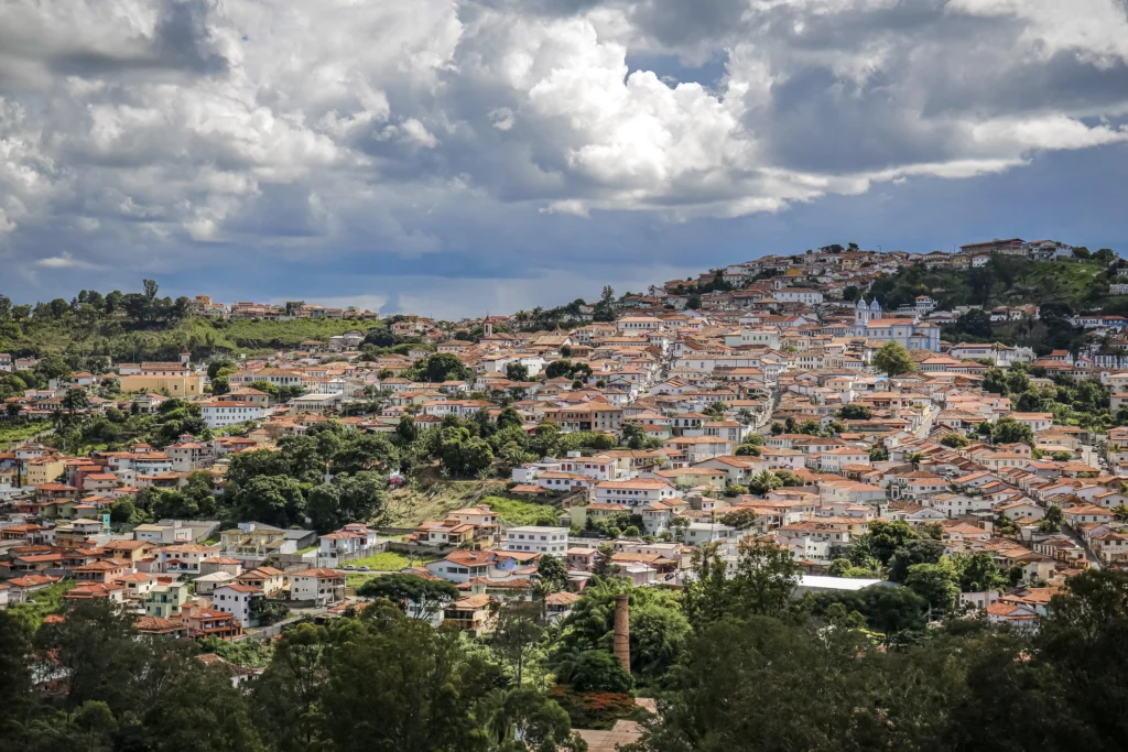 Imagem da vista aérea de Diamantina, em Minas Gerais, para ilustrar matéria sobre as maiores rendas per capita do Brasil