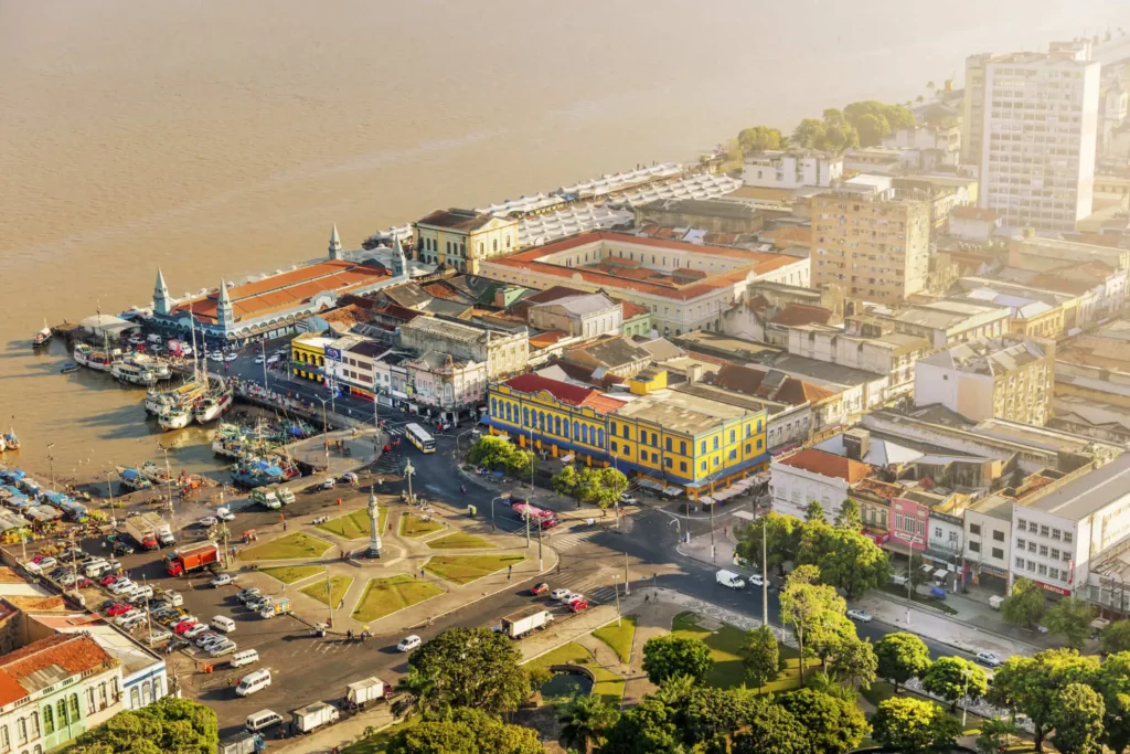 Imagem aérea da cidade de Belém, estado do Pará, localizada na região Norte, para ilustrar matéria sobre a umidade nas cidades do Brasil
